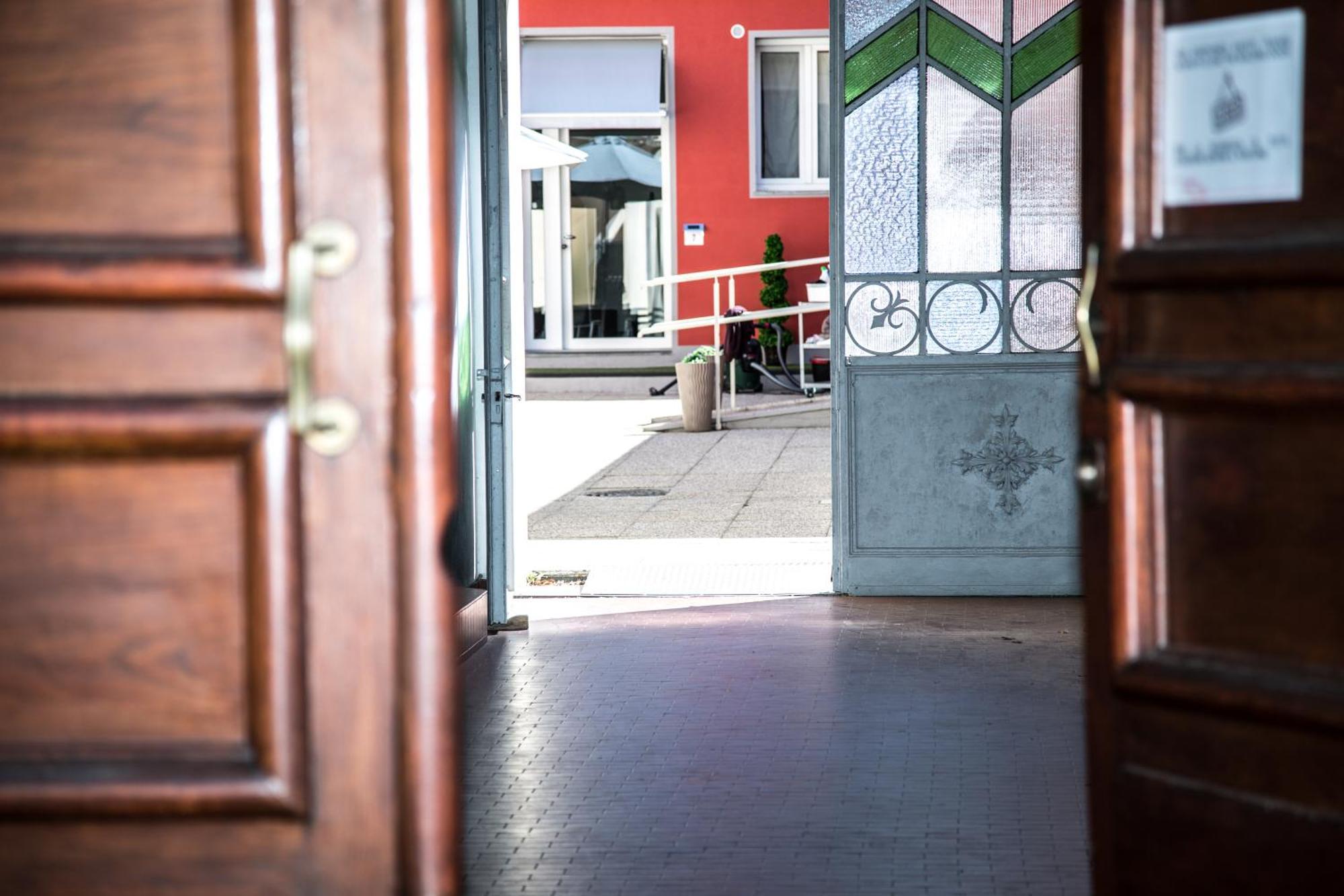 Guest House Turin Metro Young Εξωτερικό φωτογραφία
